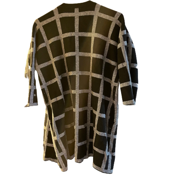Carmen Marc Valvo Flannel Plaid Open Cardigan Black Cream Women's Size  Small - Picture 4 of 4